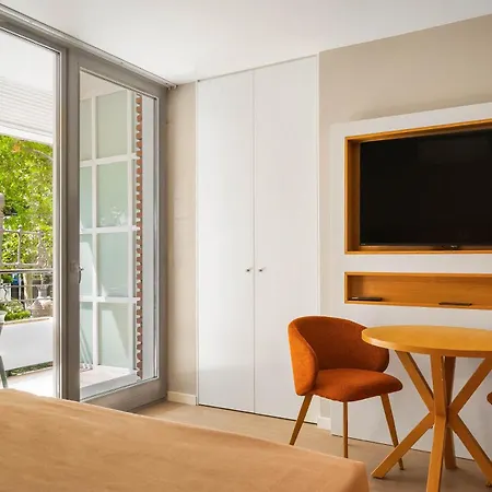 Limehome Gran Via Del Marques Apart-hotel