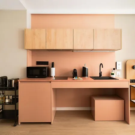 Limehome Gran Via Del Marques Apart-hotel 3*