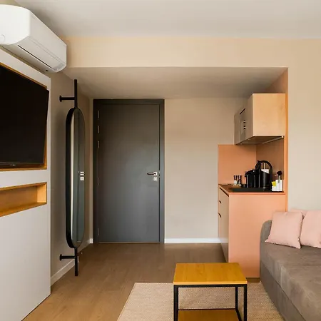 Limehome Gran Via Aparthotel